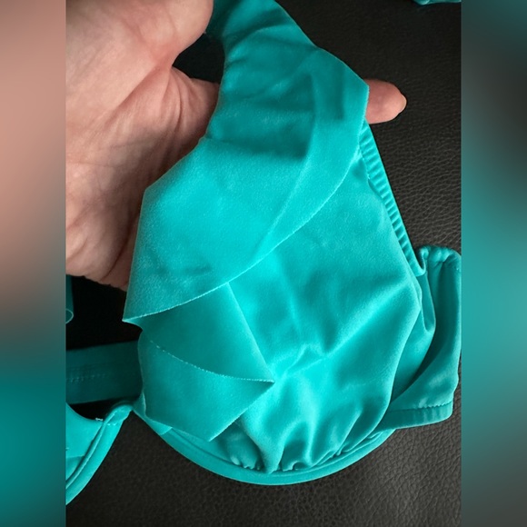 VENUS Underwire Lined Ruffle Bikini Top Turquoise - Picture 2 of 6